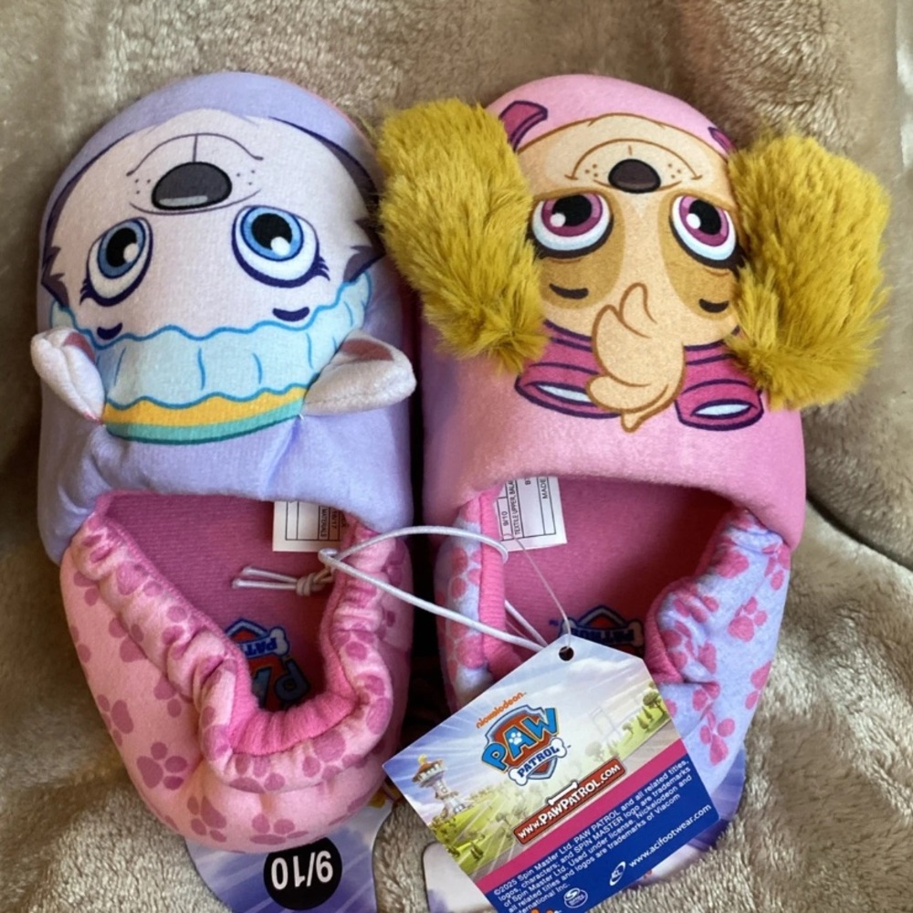 NWT Girl’s Paw Patrol Slippers Shoes Skye Everest Size 9/10 - Picture 5 of 7